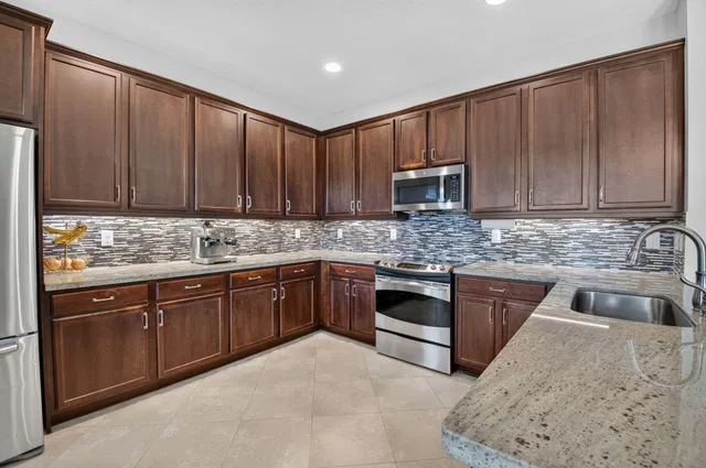 Residence photo 21