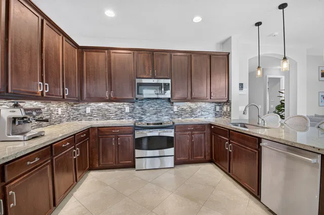 Residence photo 23