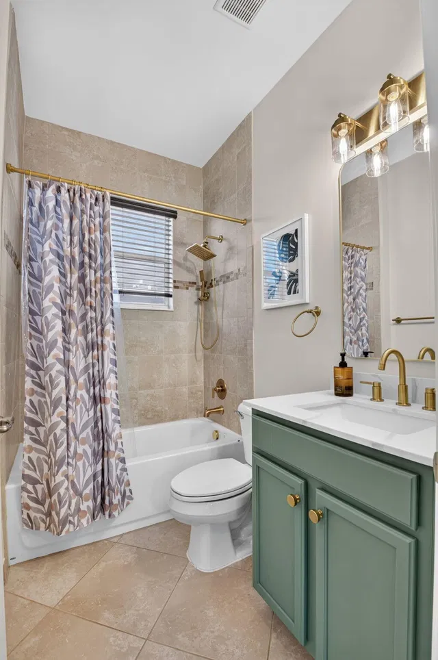 Residence photo 28