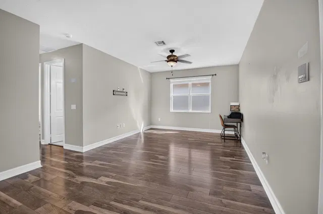 Residence photo 30