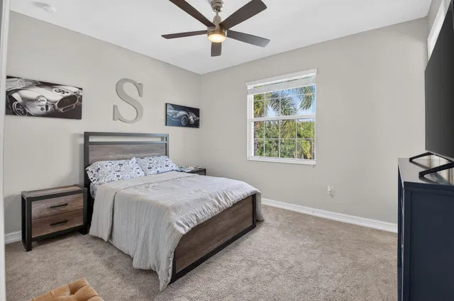 Residence photo 38