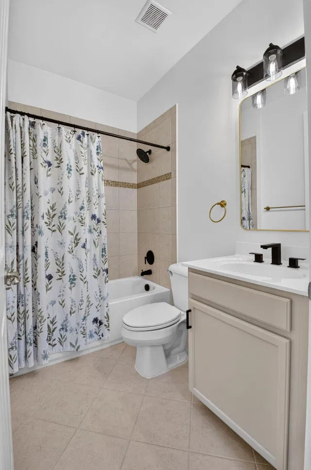 Residence photo 43