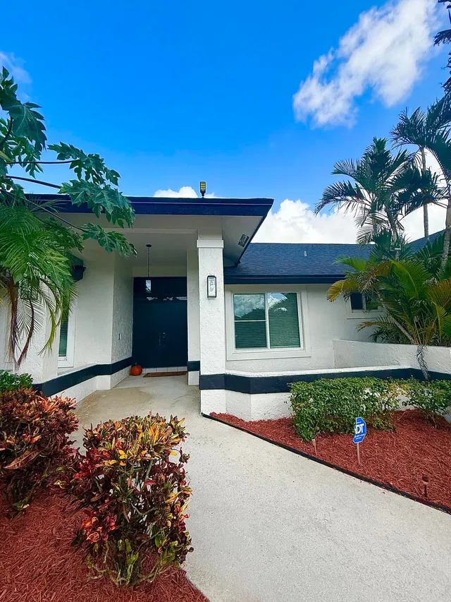 Residence photo 2