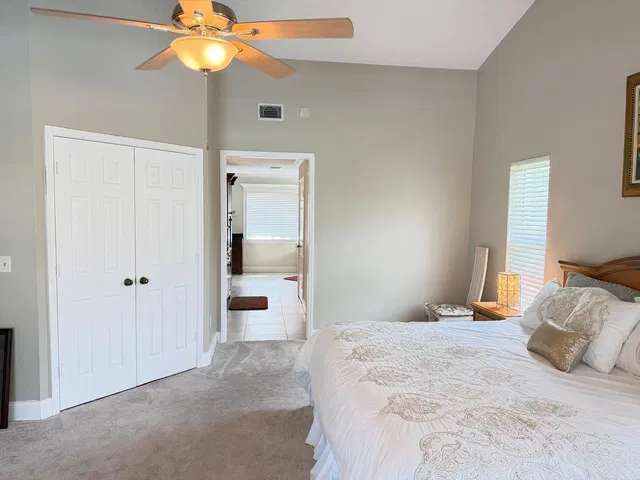 Residence photo 25
