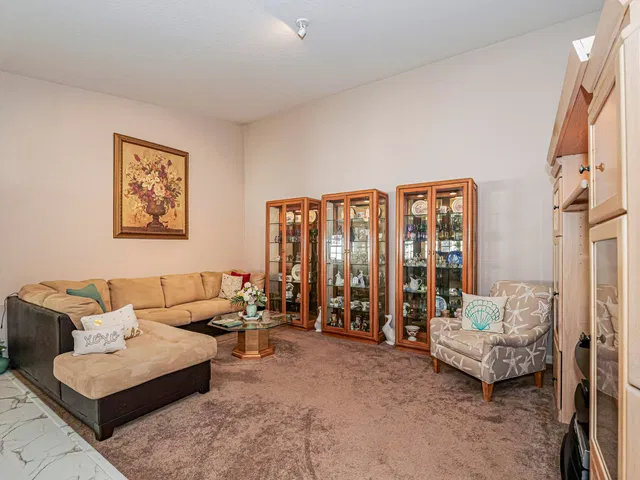 Residence photo 11