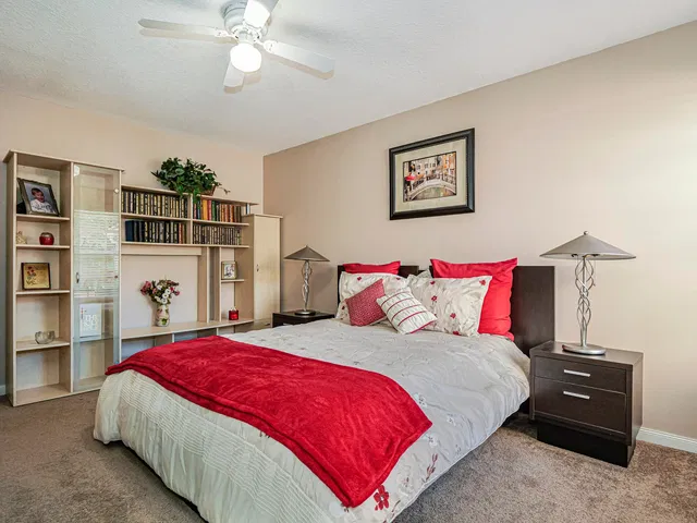 Residence photo 24