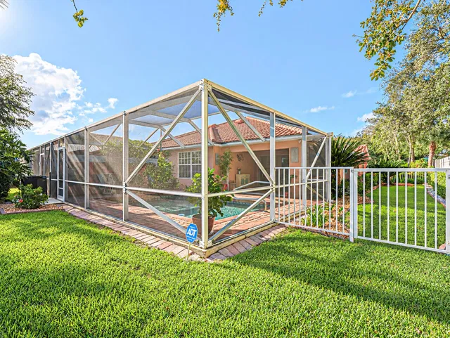 Residence photo 28