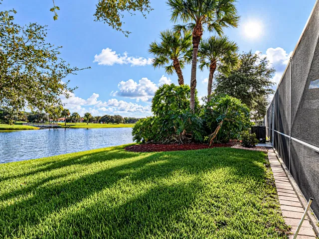 Residence photo 30