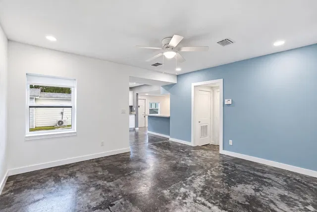 Residence photo 5