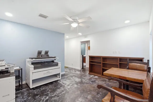 Residence photo 9