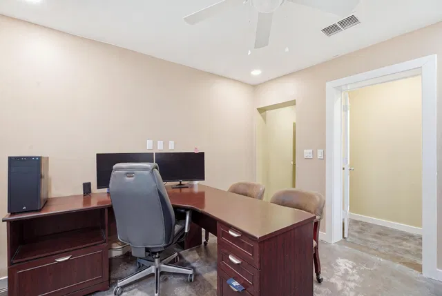 Residence photo 23