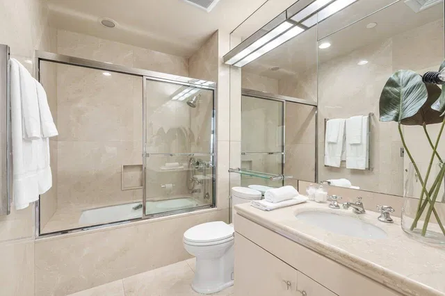 In-Town Palm Beach Unit N PH4 photo 27