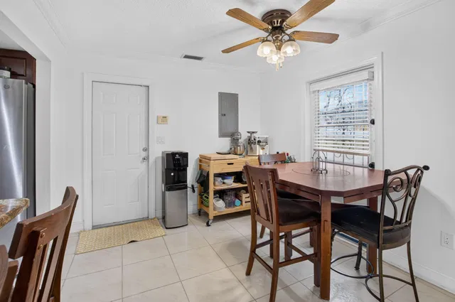 Residence photo 18