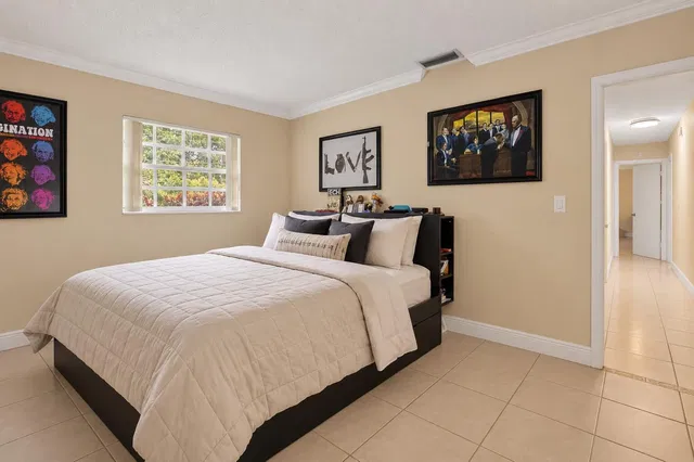 Residence photo 21