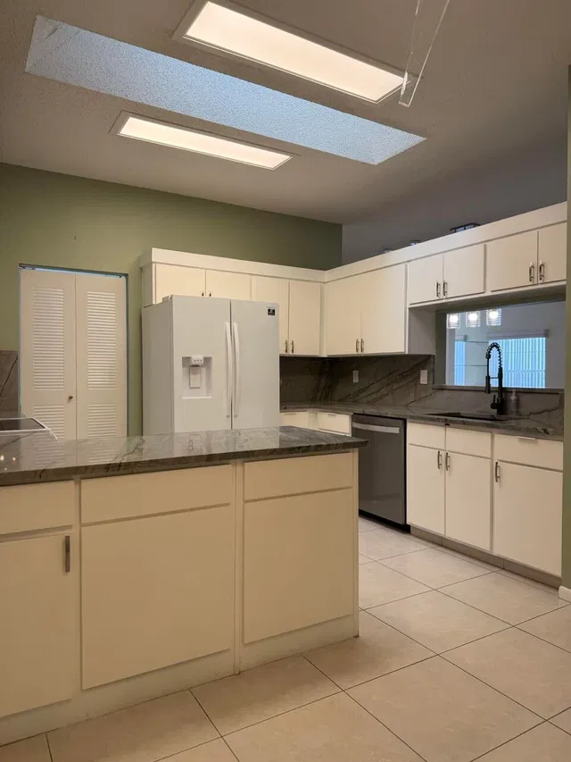 Residence photo 19