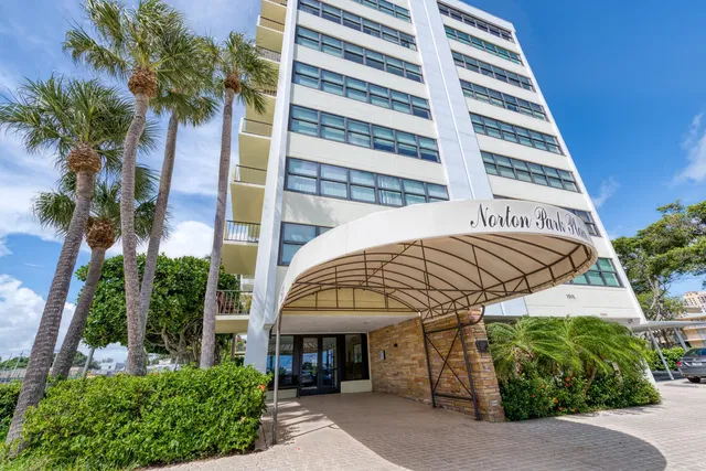 Downtown West Palm Beach Unit 8f photo 17