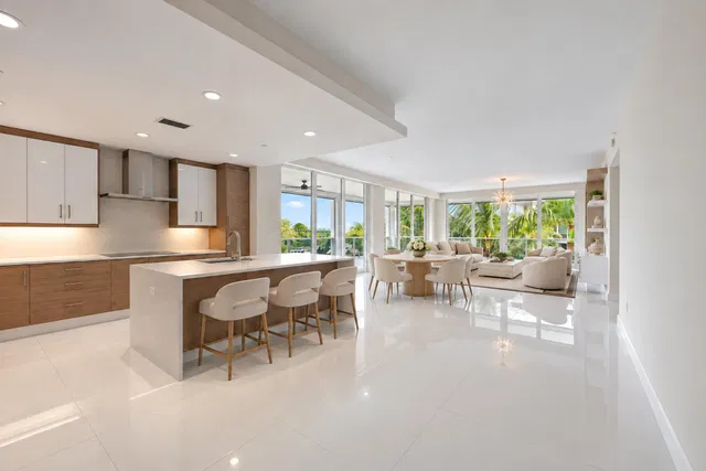 Azure Palm Beach Gardens Unit 301 photo 5