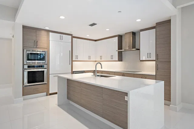 Azure Palm Beach Gardens Unit 301 photo 6