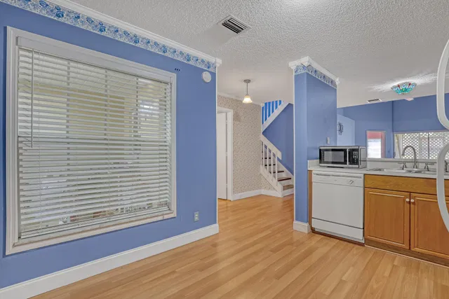Residence photo 15