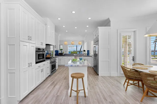 SoSo West Palm Beach Residence photo 17