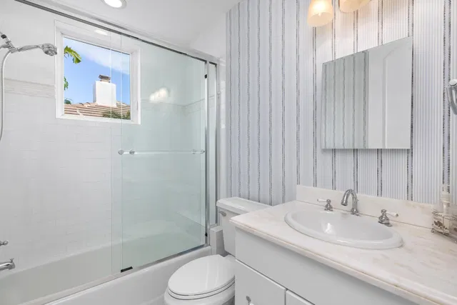 SoSo West Palm Beach Residence photo 25