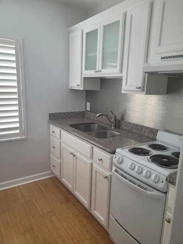 Residence photo 2
