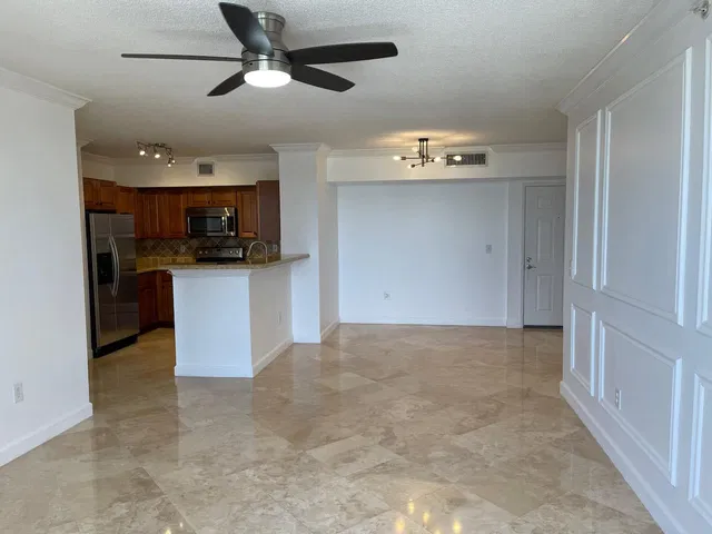 The Tower Condominium at Cityplace Unit 409 photo 4