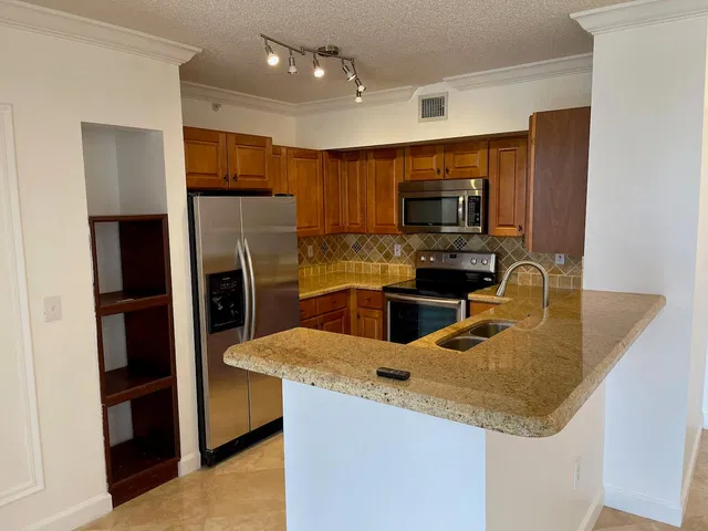 The Tower Condominium at Cityplace Unit 409 photo 5