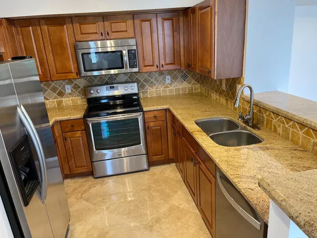 The Tower Condominium at Cityplace Unit 409 photo 6
