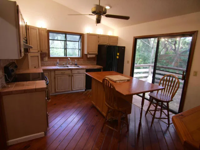 Residence photo 6