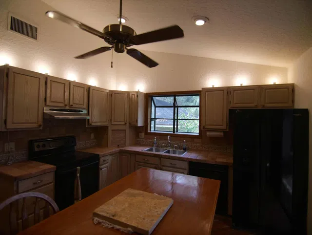 Residence photo 7