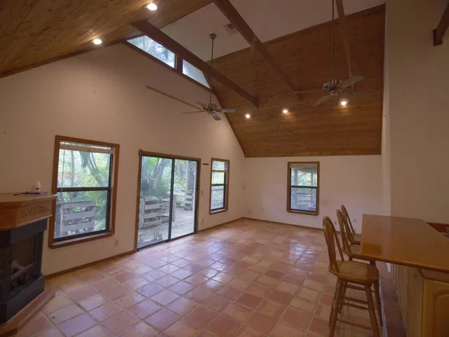Residence photo 9