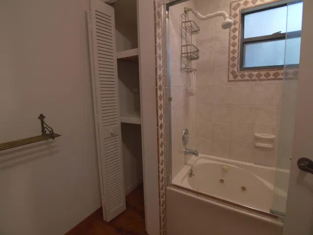 Residence photo 15