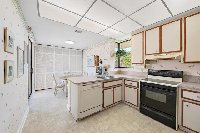 PGA National Palm Beach Gardens Residence photo 11
