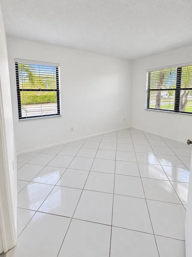 Unit 106 photo 3