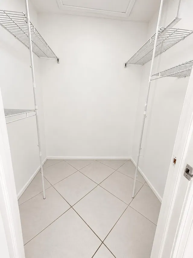 Unit 106 photo 5