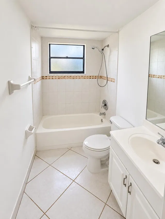 Unit 106 photo 6
