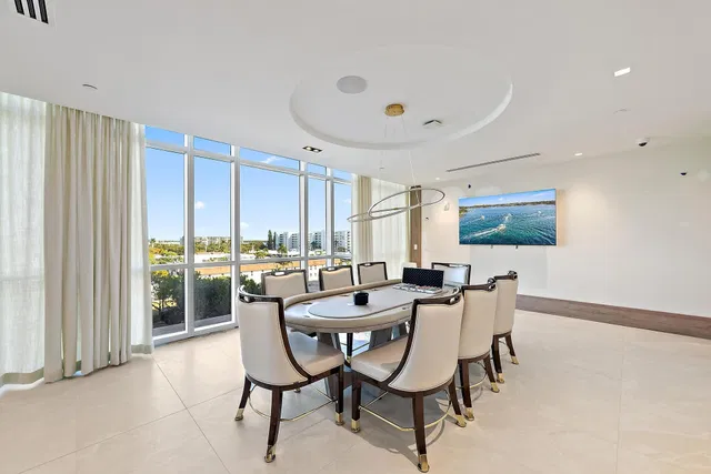 Nautilus 220 Unit 1802 photo 67