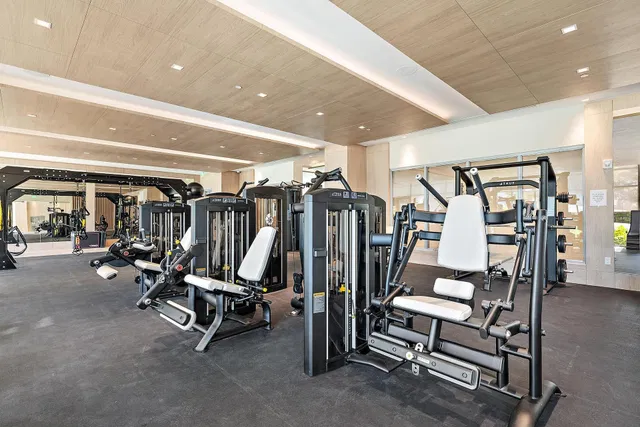Nautilus 220 Unit 1802 photo 74