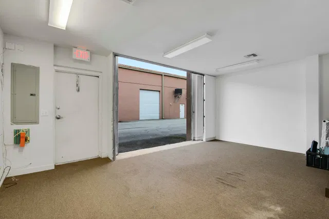 Residence photo 24