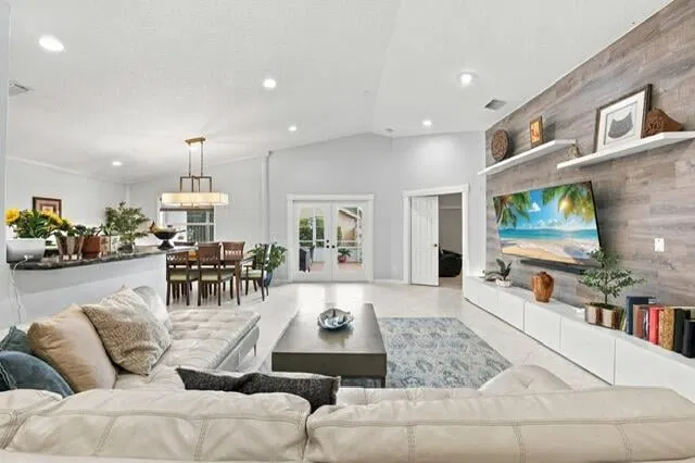 Residence photo 6
