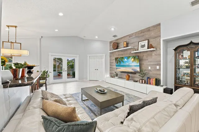 Residence photo 7