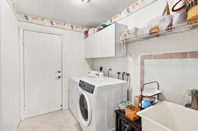 Residence photo 29