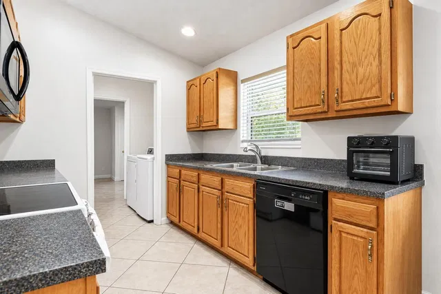 Residence photo 8