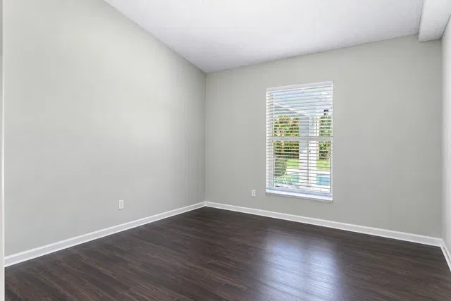 Residence photo 11