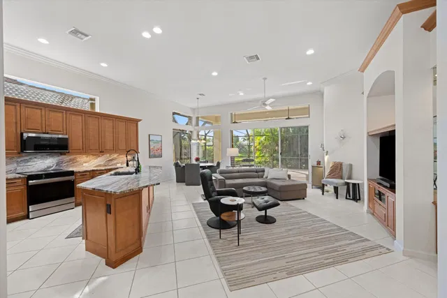 Residence photo 14