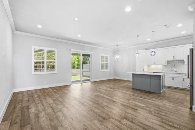 Residence photo 9