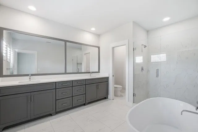 Residence photo 25