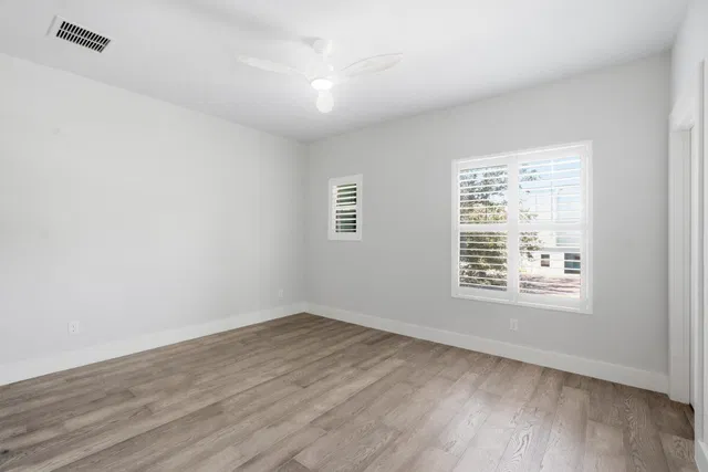 Residence photo 34