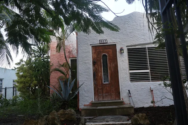 West Palm Beach Residence photo 2